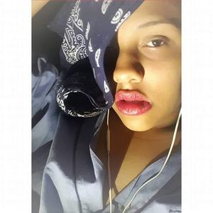 Meet your Posher, Kay